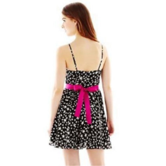 S O L D     Pearl Georgina Chapman of Marchesa Chiffon Dress - Picture 2 of 3